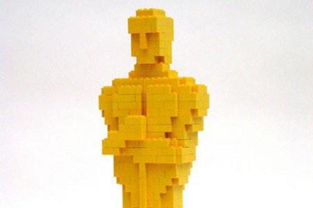 Wer nicht nominiert ist, muss sich eben selbst einen Oscar bauen - der Regisseur von 