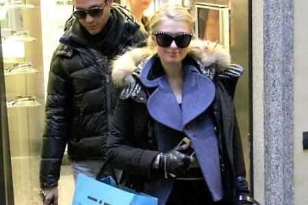 Auch Paris Hilton liebt es einzukaufen, so wie bei ihrer jüngsten Shoppingtour in Mailand Auch Paris Hilton liebt es einzukaufen, so wie bei ihrer jüngsten Shoppingtour in Mailand