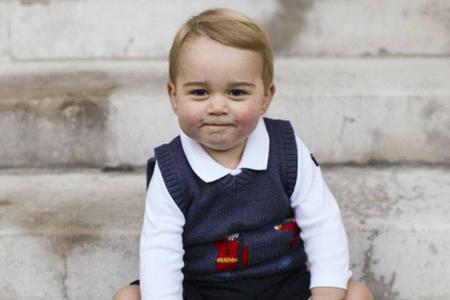Anders als bei diesem Foto-Shooting soll George auf dem Wochenmarkt in Buckleberry alles andere als still gesessen haben Anders als bei diesem Foto-Shooting soll George auf dem Wochenmarkt in Buckleberry alles andere als still gesessen haben