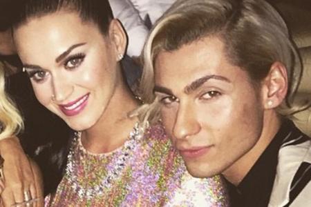 Katy Perry und ihr Bekannter feierten stilvoll Silvester Katy Perry und ihr Bekannter feierten stilvoll Silvester