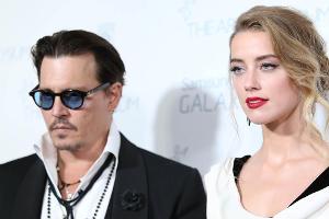 Amber Heard und Johnny Depp küssen Trennungsgerüchte weg