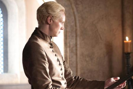 Brienne (Gwendoline Christie) mit einem ganz besonderen Schwert..