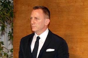 Daniel Craig: 3000-Kilometer-Flug zur Knie-Operation