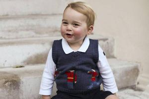 Prinz George sucht nach seinem Papa