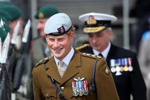 Prinz Harry geht auf Tuchfühlung mit den Australiern