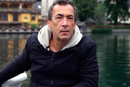 Hubert von Goisern auf dem Hallstätter See im Salzkammergut, Österreich (2014) Hubert von Goisern auf dem Hallstätter See im Salzkammergut, Österreich (2014)