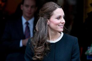 Hochschwangere Kate fährt mit Baby George zum Schwimmen