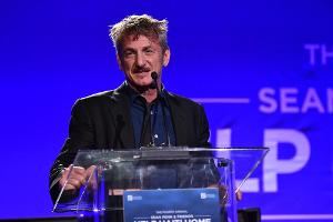 Sean Penn: "Unsere Haiti-Hilfe funktioniert hervorragend!"