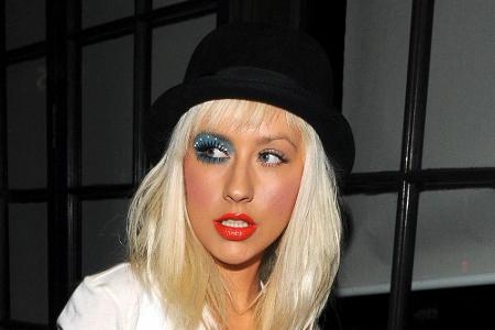 Christina Aguilera macht es vor: Sie verkleidet sich als Alex aus Christina Aguilera macht es vor: Sie verkleidet sich als Alex aus
