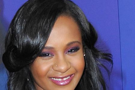 Bobbi Kristina Brown - hier auf einer Aufnahme aus dem Jahr 2012 - liegt seit zwei Wochen im Koma Bobbi Kristina Brown - hier auf einer Aufnahme aus dem Jahr 2012 - liegt seit zwei Wochen im Koma