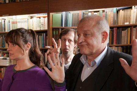 Alex (Ina Paule Klink), Ekki (Oliver Korittke) und Georg Wilsberg (Leonard Lansink, re.) Alex (Ina Paule Klink), Ekki (Oliver Korittke) und Georg Wilsberg (Leonard Lansink, re.)