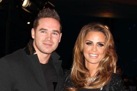 Steuern Katie Price und Ehemann Kieran Hayler auf die nächste Ehekrise zu? Steuern Katie Price und Ehemann Kieran Hayler auf die nächste Ehekrise zu?