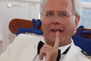 Harald Schmidt kehrt aufs "Traumschiff" zurück