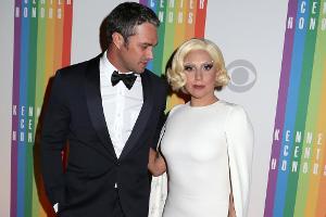 Lady Gaga hat sich verlobt!