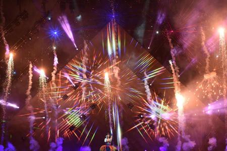 Laser, Lichter, Feuerwerk: Katy Perry lässt es auf der Bühne krachen