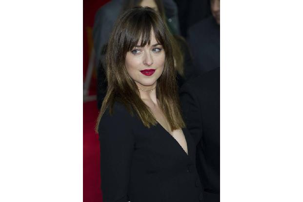 Na, aber hallo! So verführerisch haben wir Hollywood-Star Dakota Johnson ja noch nie auf dem roten Teppich gesehen! Am Mittw... Na, aber hallo! So verführerisch haben wir Hollywood-Star Dakota Johnson ja noch nie auf dem roten Teppich gesehen! Am Mittw...