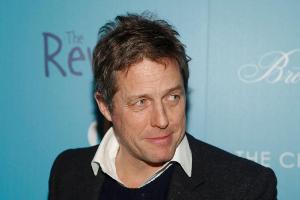 Hugh Grants Sohn lacht über seinen Po