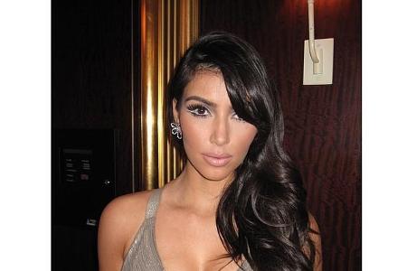 Kim Kardashian httpinstagram.comkimkardashian 10254271_1401067776841555_487378737_n.jpg