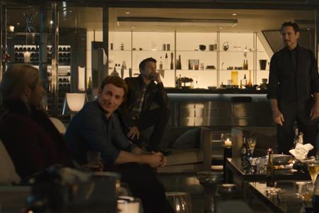 Thor (Chris Hemsworth), Captain America (Chris Evans), Hawkeye (Jeremy Renner), Iron Man (Robert Downey Jr.), (v. l. n. r.)