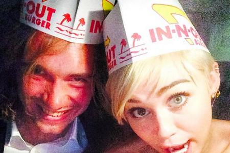Jung-Diva Miley Cyrus brachte den jungen Obdachlosen Jesse mit zur Show und feierte danach mit ihm