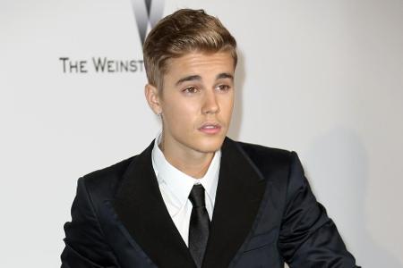 Vom Saulus zum Paulus: Justin Bieber zeigt sich geläutert - auch im Auto Vom Saulus zum Paulus: Justin Bieber zeigt sich geläutert - auch im Auto