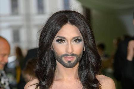 Conchita Wurst ärgert die Debatte über Adoptionsrechte für Homosexuelle Conchita Wurst ärgert die Debatte über Adoptionsrechte für Homosexuelle