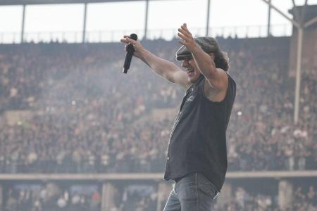 AC/DC-Sänger Brian Johnson bei einem Auftritt in Berlin AC/DC-Sänger Brian Johnson bei einem Auftritt in Berlin