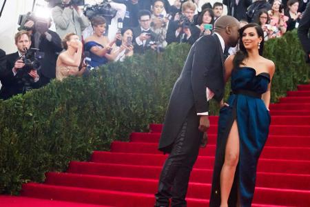 Gute Eltern, schlechte Eltern? Kim Kardashian und Kanye West sind viel unterwegs Gute Eltern, schlechte Eltern? Kim Kardashian und Kanye West sind viel unterwegs