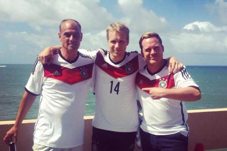 Oliver Pocher auf dem Weg ins Stadion, um die Deutschen anzufeuern Oliver Pocher auf dem Weg ins Stadion, um die Deutschen anzufeuern
