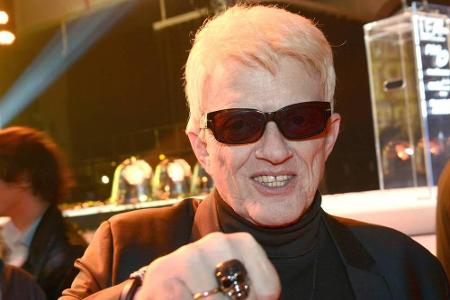 Unmissverständliche Pose: Heino rockt! Unmissverständliche Pose: Heino rockt!