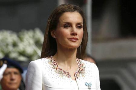 Abwesender, melancholischer Blick: Letizia von Spanien bei der Krönung ihres Mannes Felipe Abwesender, melancholischer Blick: Letizia von Spanien bei der Krönung ihres Mannes Felipe