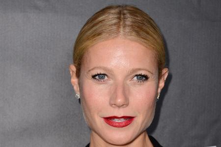 Gwyneth Paltrow (42) macht es vor: Dunkelroter Lippenstift ist das It-Piece im Herbst Gwyneth Paltrow (42) macht es vor: Dunkelroter Lippenstift ist das It-Piece im Herbst