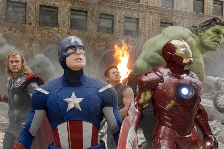 Captain America (Mitte) und seine Mitstreiter der Avengers Captain America (Mitte) und seine Mitstreiter der Avengers