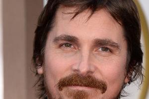 Bestätigt: Christian Bale wird zu Steve Jobs