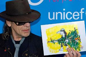 Udo Lindenberg präsentiert Unicef-Weihnachtskarte