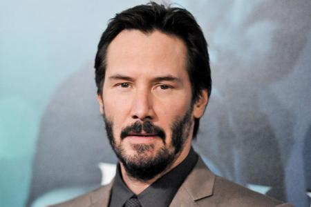 Keanu Reeves ist auch mit 50 noch fit für anstrengende Rollen Keanu Reeves ist auch mit 50 noch fit für anstrengende Rollen