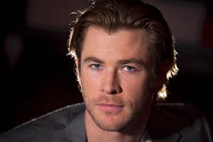 Sexy Sandwich-Kind: Chris Hemsworth ist "Sexiest Man Alive"