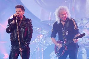 Brian May schickt Gitarre auf Erste-Klasse-Flug