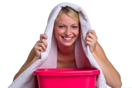 Mit Dampfbädern lässt sich einer Erkältung der Garaus machen Mit Dampfbädern lässt sich einer Erkältung der Garaus machen
