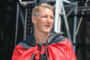"Das liegt mir sehr am Herzen" - Bastian Schweinsteiger sagt Sorry