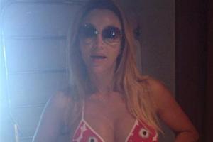 Verona Pooth "beim Eincremen erwischt"