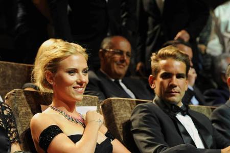 So glamourös ging's diesmal nicht zu: Scarlett Johansson und Romain Dauriac bei der Biennale in Venedig So glamourös ging's diesmal nicht zu: Scarlett Johansson und Romain Dauriac bei der Biennale in Venedig