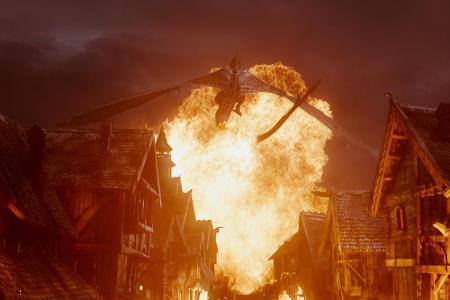 Drachen sind die neuen Kino-Lieblinge: So wütet etwa Smaug in Drachen sind die neuen Kino-Lieblinge: So wütet etwa Smaug in