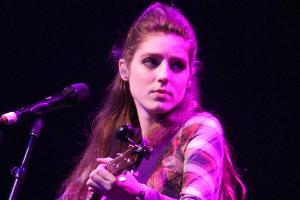 Birdy: "Nachts im See zu baden, ist unglaublich"