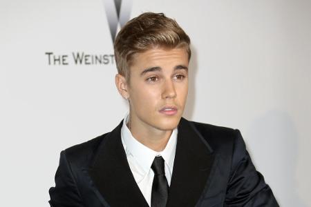 Justin Bieber bei der amfAR Cinema Against AIDS Benefiz-Veranstaltung im Mai Justin Bieber bei der amfAR Cinema Against AIDS Benefiz-Veranstaltung im Mai