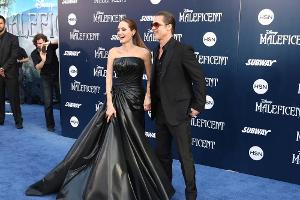 Brad Pitt und Angelina Jolie heiraten - aber erstmal nur vor der Kamera