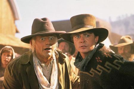 Doc Brown (Christopher Lloyd, li.), Marty McFly (Michael J. Fox, re.) in dem Sci-Fi-Spaß Doc Brown (Christopher Lloyd, li.), Marty McFly (Michael J. Fox, re.) in dem Sci-Fi-Spaß