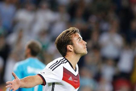 Blick nach vorne: Mario Götze kann sich nun auf feucht-fröhliche Tage freuen Blick nach vorne: Mario Götze kann sich nun auf feucht-fröhliche Tage freuen