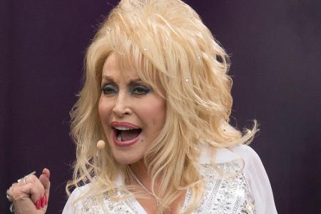 Country-Ikone Dolly Parton beim Glastonbury-Festival Country-Ikone Dolly Parton beim Glastonbury-Festival