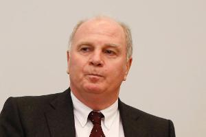Uli Hoeneß in Klinik verlegt?